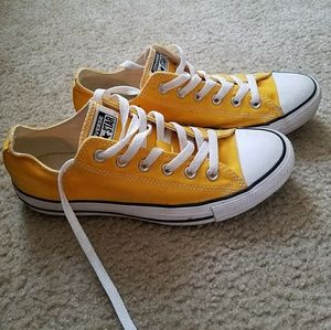 canary yellow converse